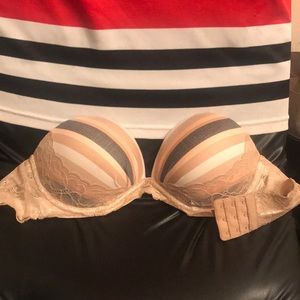 Victoria secret bombshell bra Sz 34D